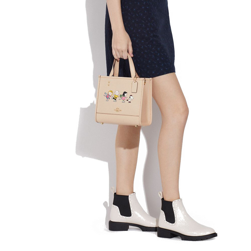 Coach Crossbody Bag Coach X Peanuts Dempsey Tote 22 Ivory Nude Beige # CE850