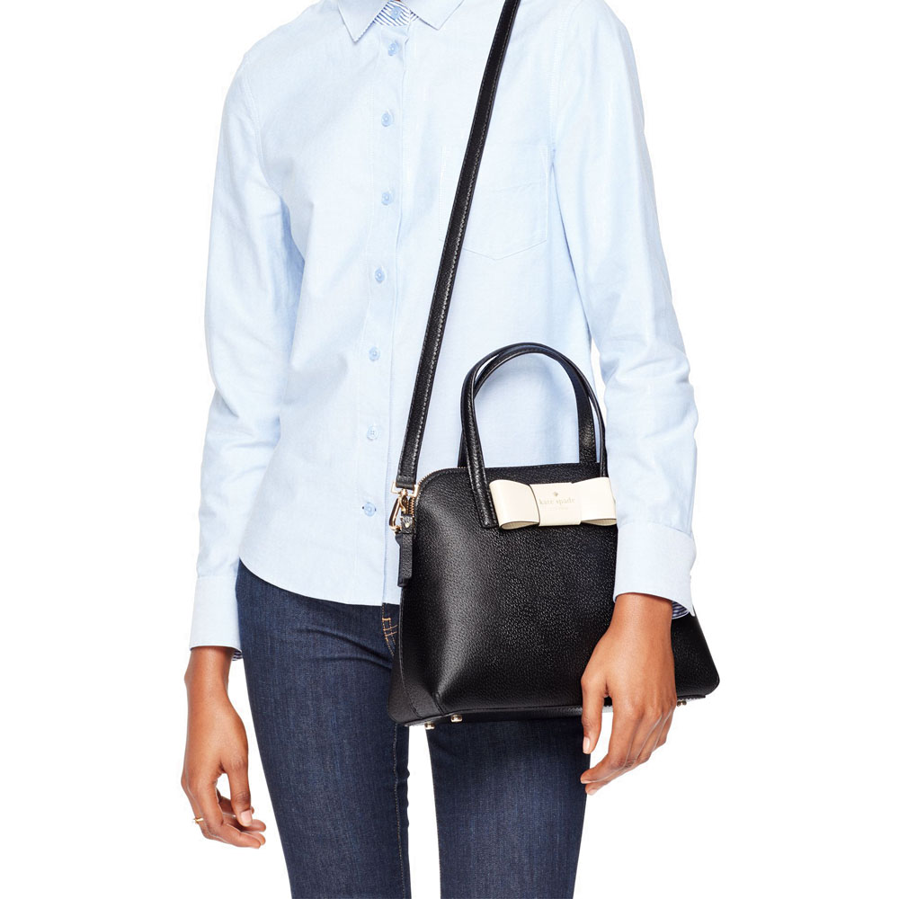 Kate Spade Crossbody Bag With Gift Bag Matthews Street Maise Satchel Black / Soft Porcelain Off White # WKRU4027D1