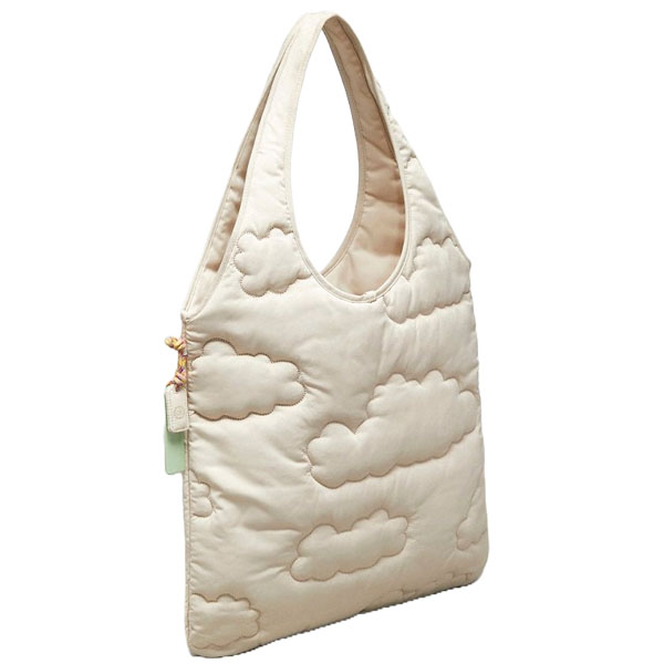 Coach Coachtopia Loop Flat Tote With Cloud Quilting Cloud # CO668