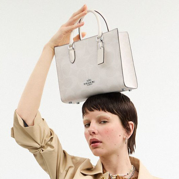 Coach Maggie Small Tote Bag In Signature Canvas Sv White Chalk # CAL28