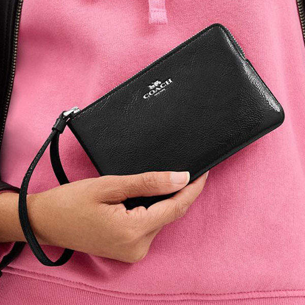 Coach Small Wristlet Corner Zip Crinkle Patent Wristlet Black # CW855