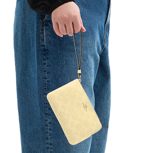 Coach Corner Zip Wristlet In Signature Canvas Silver Hay # CAQ75