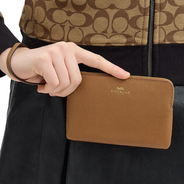 Coach Small Wristlet In Gift Box Corner Zip Wristlet In Crossgrain Leather Honey Brown # 58032