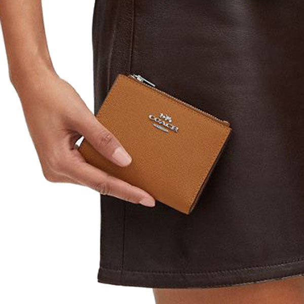 Coach Small Wallet Crossgrain Leather Bifold Wallet Silver Light Saddle # CR983