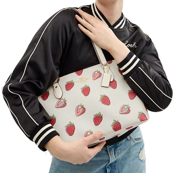 Coach Gallery Tote Bag With Strawberry Print Chalk Multi # CAR34