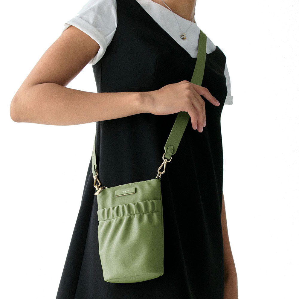 Kate Spade Carter Nylon Phone Crossbody Cedar Stand # KL876