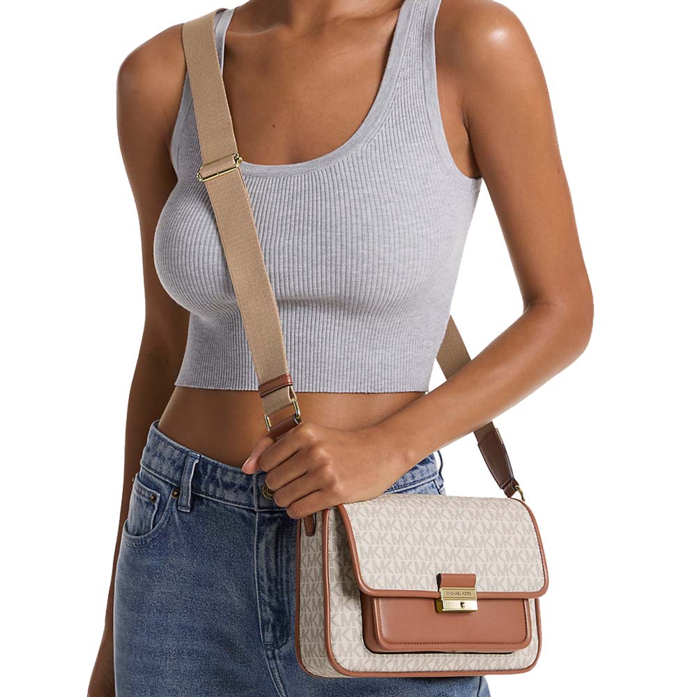 Michael Kors Bradshaw Medium Signature Logo Messenger Bag Vanilla # 35R5G2BM8B