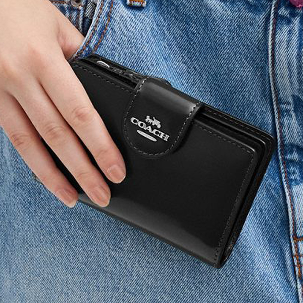 Coach Medium Corner Zip Wallet Black # CW526