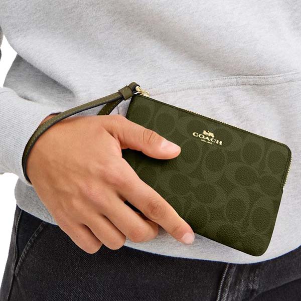 Coach Corner Zip Wristlet In Signature Canvas Olive # CAQ75