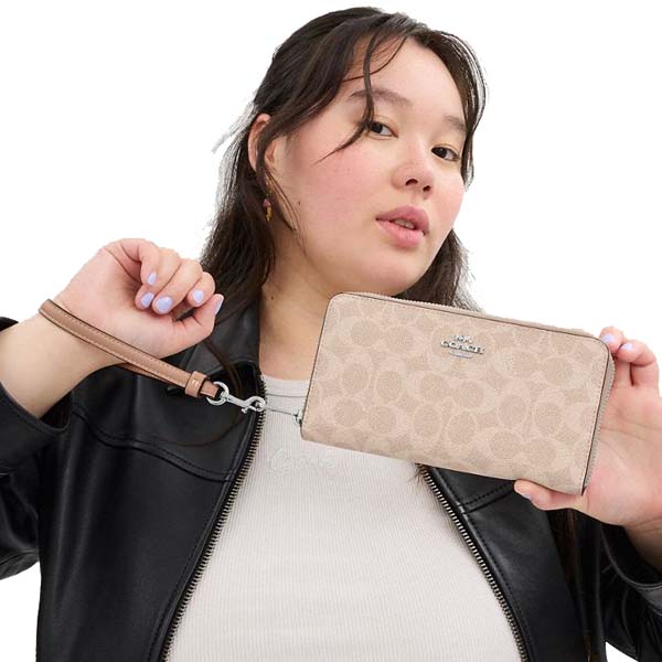 Coach Long Wallet Long Zip Around Wallet Signature Canvas Silver Sand Taupe # CW778