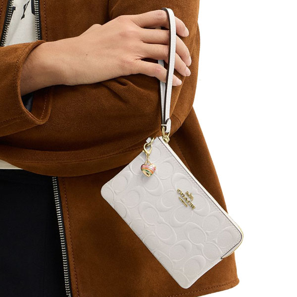 Coach Corner Zip Wristlet In Signature Leather With Heart Charm Chalk Off White # CDF04