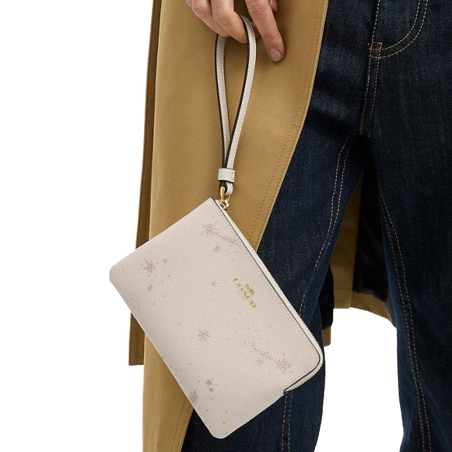 Coach Corner Zip Wristlet With Star Print Chalk Multi Antique White # CCK76