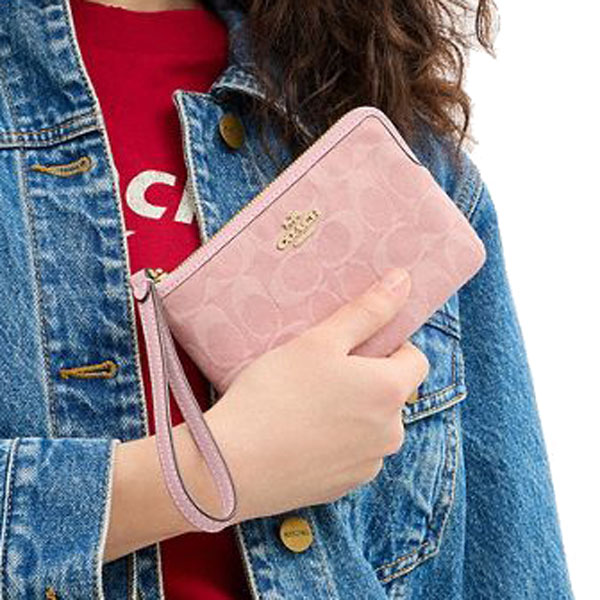 Coach Corner Zip Wristlet In Signature Denim Light Pink Light pink # CDF27